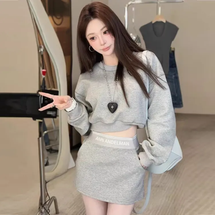 官图 美式辣妹圆领卫衣连衣裙女春秋气质穿搭运动休闲短裙两件套