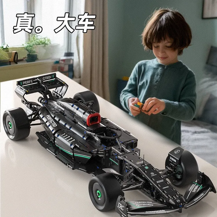 3-6岁男孩玩具跑车梅赛德斯奔驰F1赛车遥控机械儿童积木拼装跑车