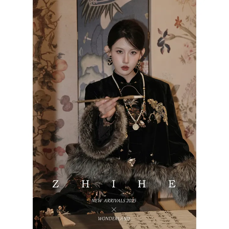 无艳一禾【墨羽金枝】原创新中式人丝丝绒珠片绣花羽绒服+连衣裙