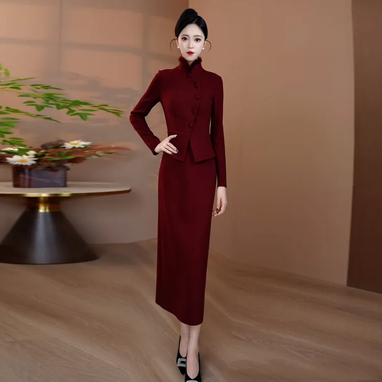 安哥拉红加厚毛呢连衣裙女2025秋冬新款气质优雅裙子显瘦修身长裙
