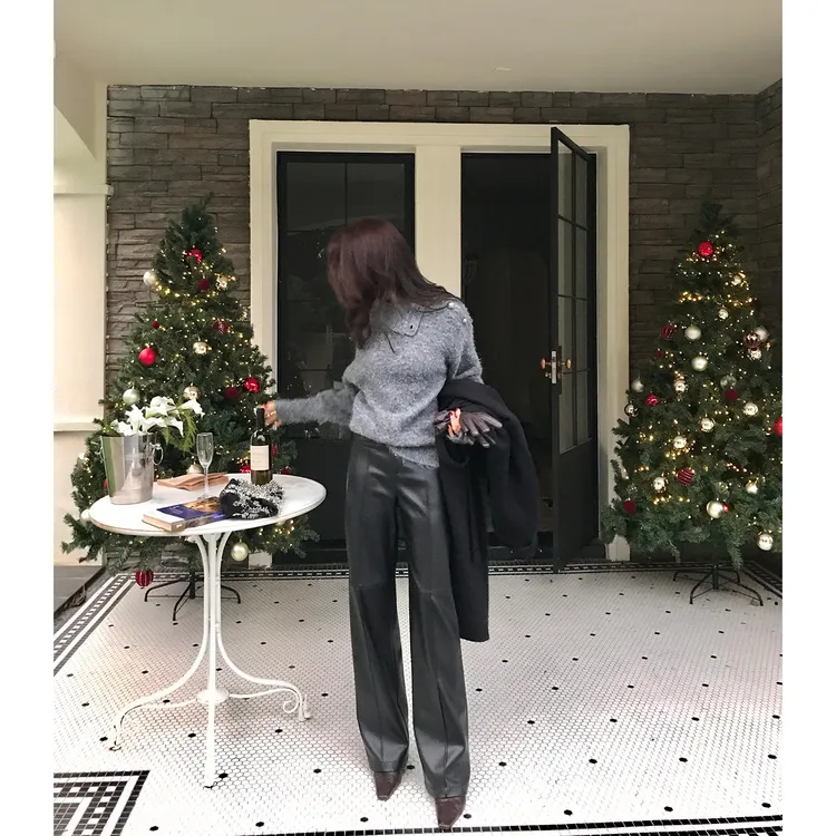 【ALONE SAVOR】龍喜儿腔调职场通勤PU直筒显腿直高腰皮裤J683