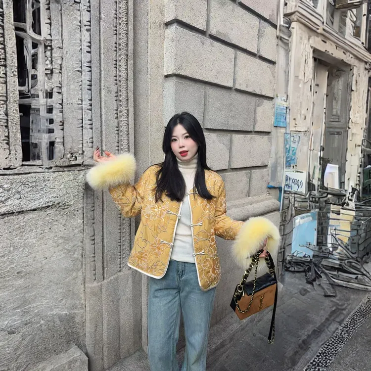 轻奢重工钉珠新中式加棉外套女冬装新款国风高级感袖口狐狸毛棉衣