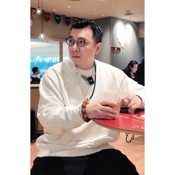 四眼仔OXFIN重磅430g加绒套头长袖落肩袖5A抗菌纯色圆领卫衣宽松