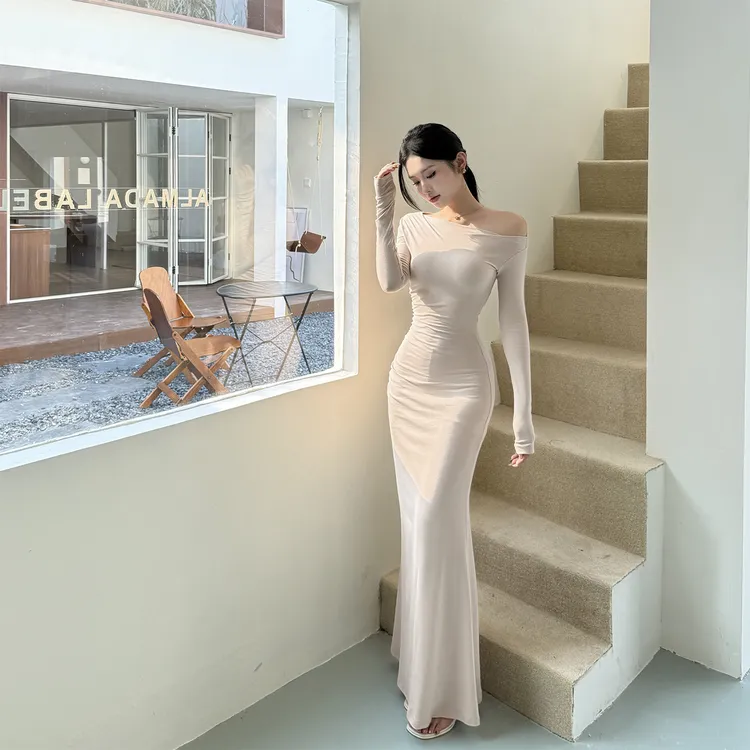KaDaiShan 纯欲气质露肩斜肩连衣裙秋季长袖内搭修身包臀鱼尾长裙