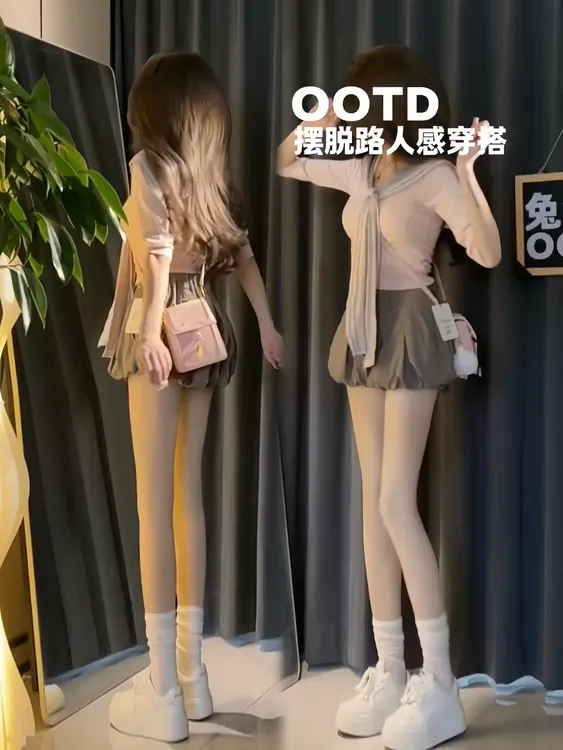 Tokyo夜航船~慵懒风性感海军领丝光毛针织上衣高腰花苞短裙两件套