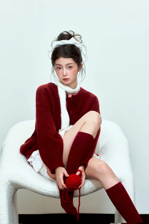 新年红色毛衣外套女秋冬季2025新款宽松针织开衫上衣慵懒风