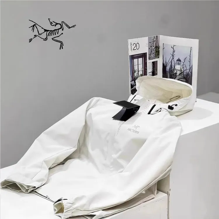 【奥莱撤柜】时尚户外冲锋衣防水可拆帽运动登山服男款夹克外套2