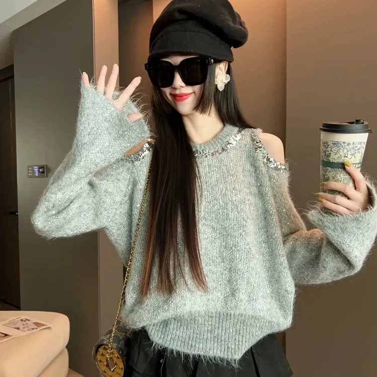 慵懒风露肩亮片刺绣毛衣女秋冬大码胖妹妹高级感温柔气质显瘦上衣