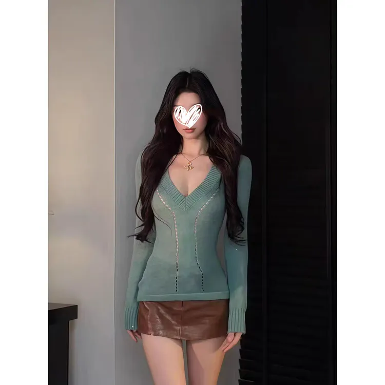 韩系纯欲风镂空V领针织衫修身打底衫上衣女秋新款半身裙皮裙套装