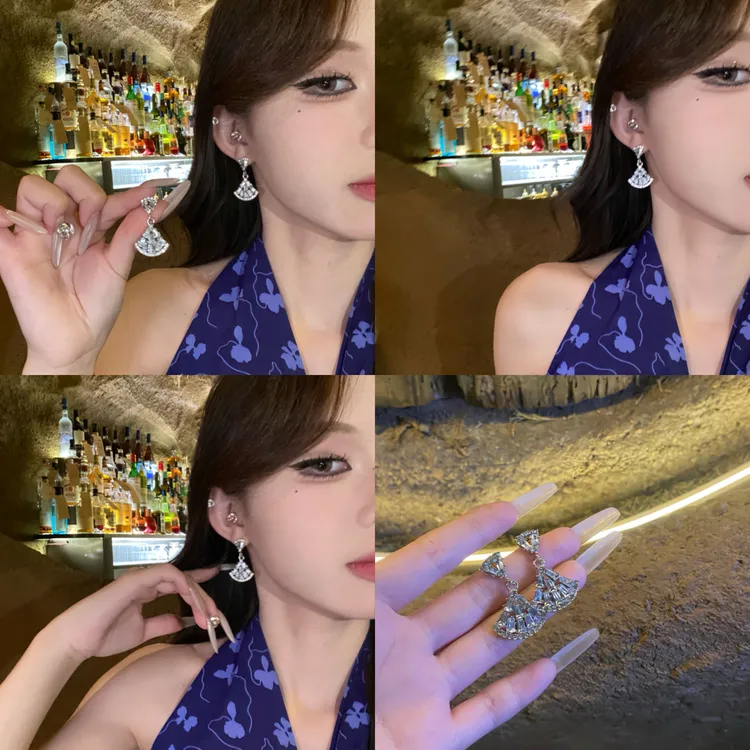 铜合金锆石耳饰 扇形耳环女小扇子高级感耳钉超火时尚冷淡风耳饰