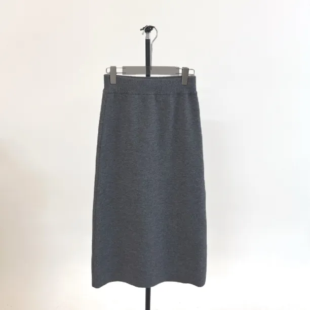 刘十六【白芷】空气感显瘦百搭保暖简约加厚弹力冬季半身裙FY351