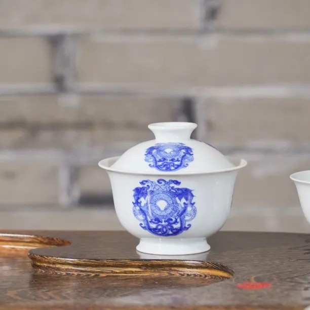 【柴窑新品】景德镇手绘柴窑青花团龙纹元宝盖碗