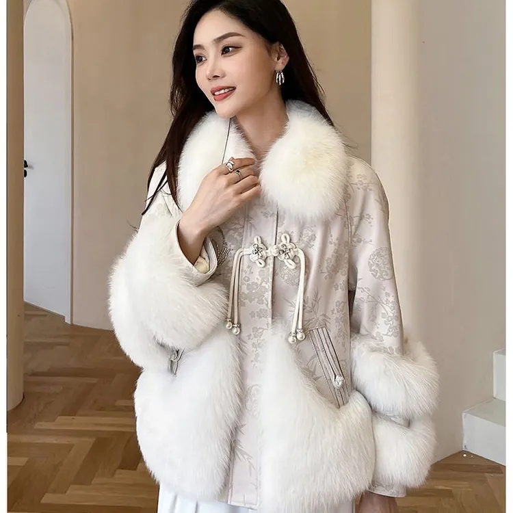 高端时尚仿狐狸毛皮草女外套年轻减龄2025冬季新爆款中国风潮棉服