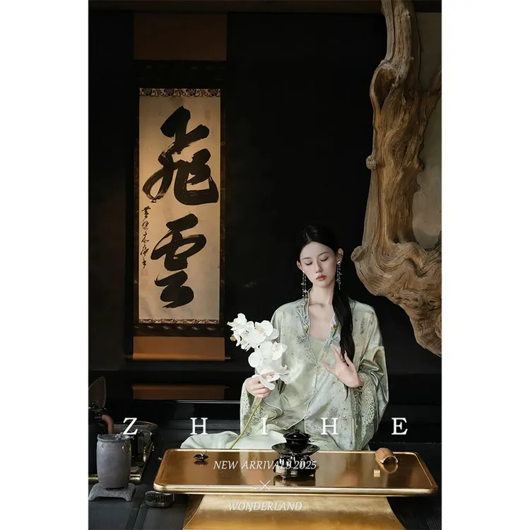 无艳一禾【华清引】静奢国风人棉提花蕾丝花边外套+缎面吊带裙