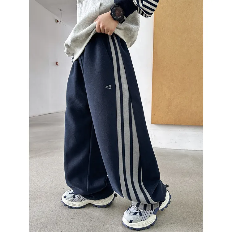 男童运动裤秋冬款2025新中大童宽松直筒裤儿童休闲针织卫裤痞帅潮