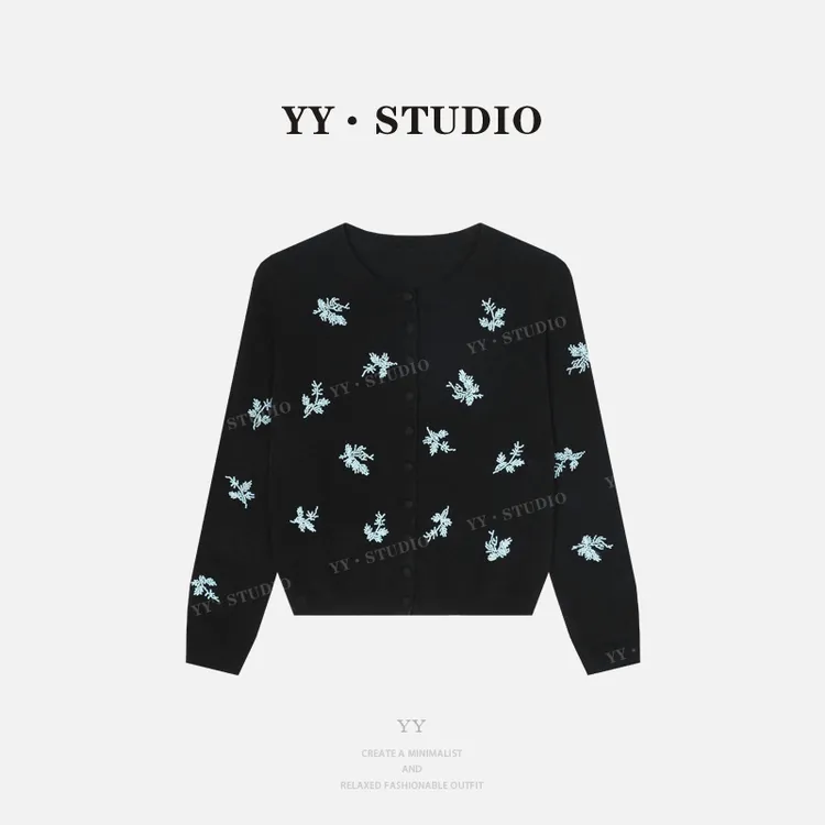 【WTT】黑色钉珠雪花针织衫开衫女秋季百搭圆领长袖毛衣外套W-7706