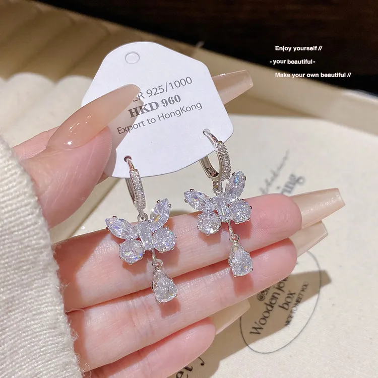 铜合金耳饰 新款超仙闪耀锆石蝴蝶耳环女轻奢高级感气质耳钉耳饰