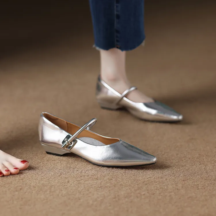 平底护士鞋水果绝美小跟鞋女秋季洋气复古晚风低跟尖头高跟