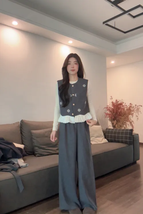Y668819-法式套装女士早秋新款气质绣花花边马甲衬衫阔腿裤三件套