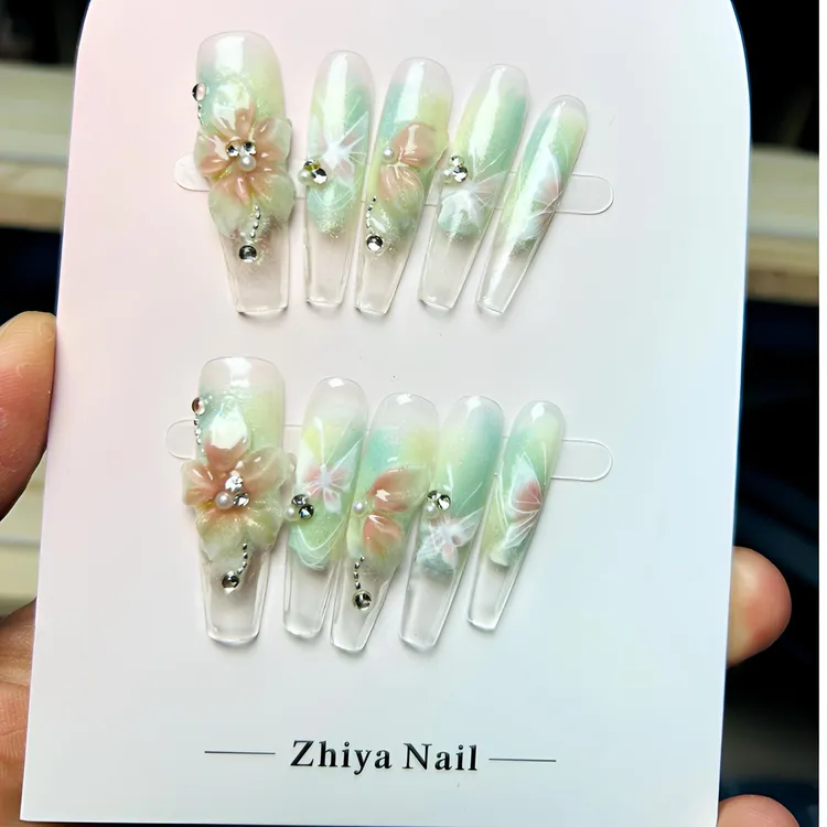 吱吖绿色雕花冰花4.0T纯手工穿戴甲显白气质美甲贴片