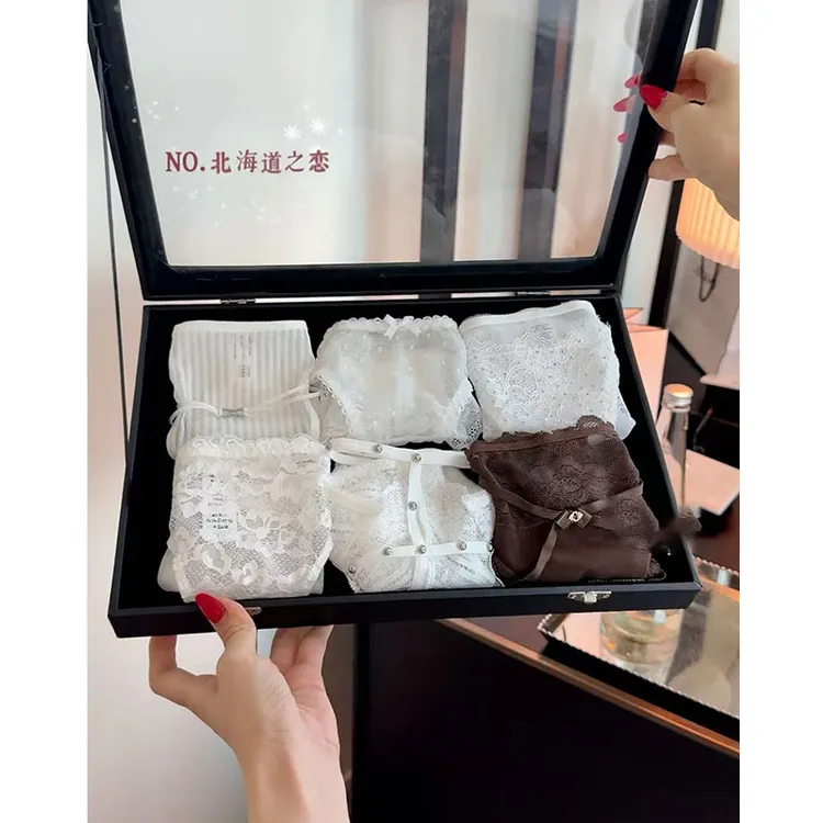 XIALUO【北海道之恋】 礼盒装 白色系纯欲蕾丝柔软三角内裤女套组