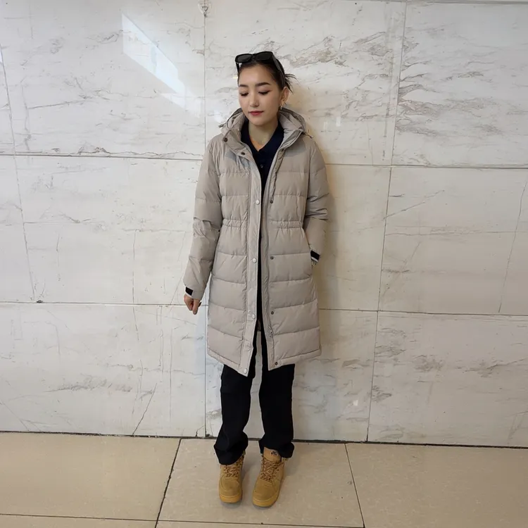 中长款 收腰款 帽子可以取