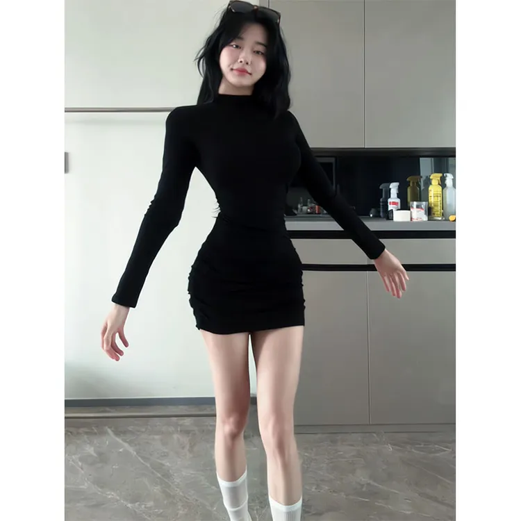  黑色辣妹紧身长袖秋冬短连衣裙女弹力修身高领打底裙包臀裙短裙