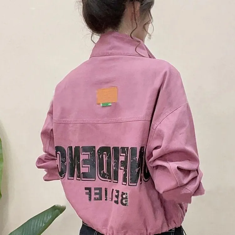 短款牛仔外套女2025春季新款时尚洋气减龄百搭设计感宽松网红上衣