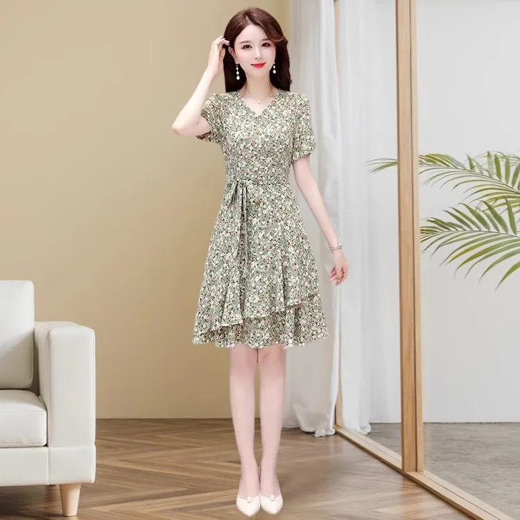 小个子连衣裙女装夏2025新款时尚高端气质高级感品牌雪纺碎花裙子