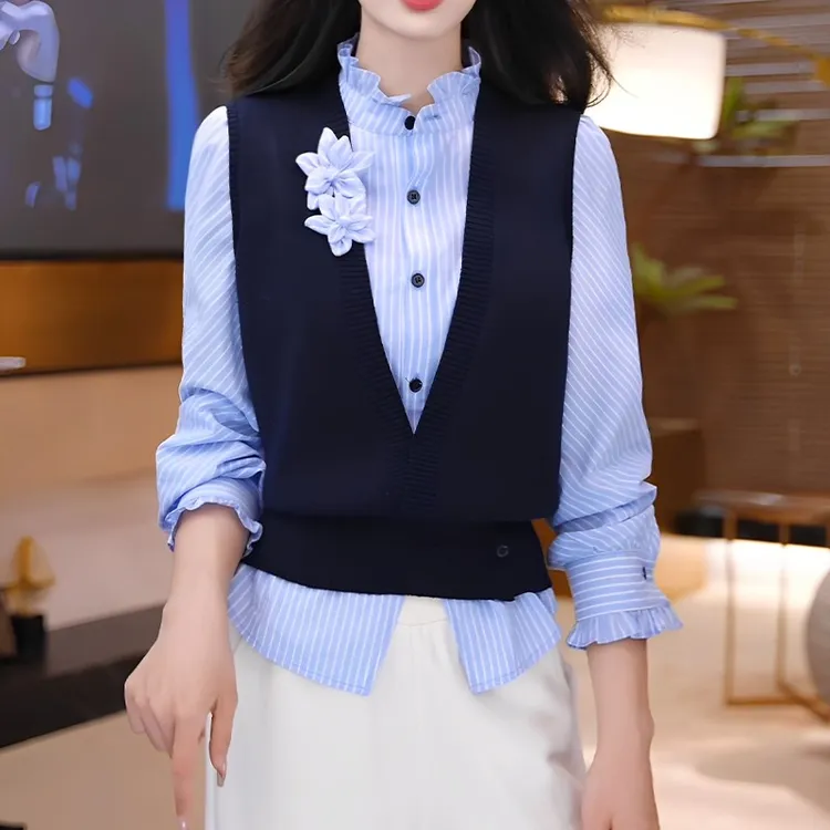 花朵装饰条纹拼接假两件针织衫女秋冬新款高级感时尚减龄显瘦上衣