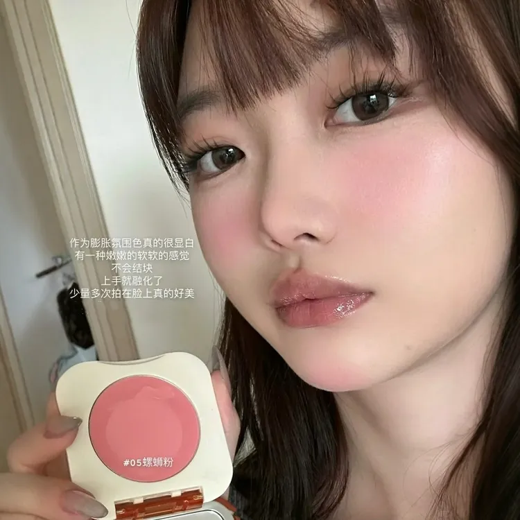 腮红也要水光肌!水润腮红膏丝滑质地草莓牛奶粉显嫩提亮膨胀色