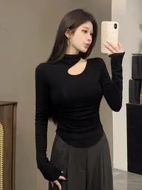 冬季加绒显瘦紧身小心机时尚设计感缩褶套头T恤衫百搭长袖上衣女