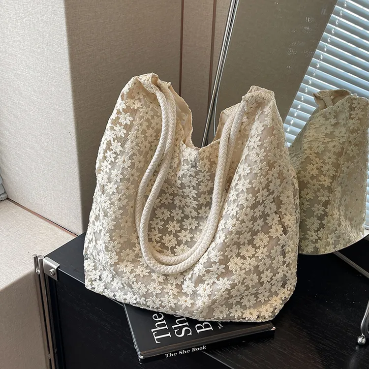 休闲通勤大容量包包女2025新款时尚通勤单肩包轻便简约手提托特包