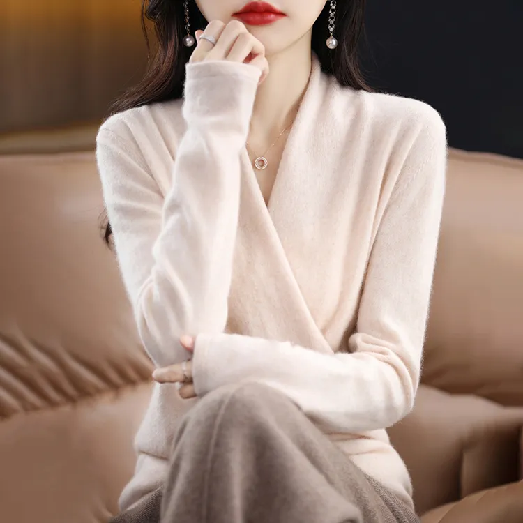 交叉V领100%羊毛衫女设计感洋气休闲针织衫纯色高贵显瘦长袖毛衣