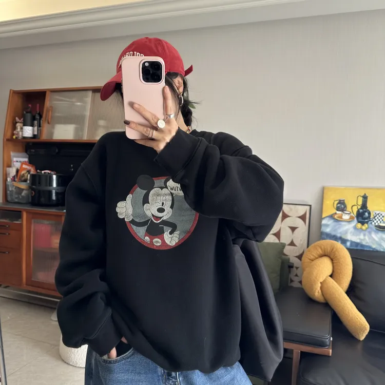 qiqi/琦琦推荐 韩版宽松卡通米奇印花圆领加绒加厚慵懒风休闲卫衣