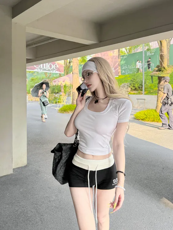 不规则V领短袖高腰显瘦圆领纯色韩系显瘦方领T恤修身辣妹短款休闲
