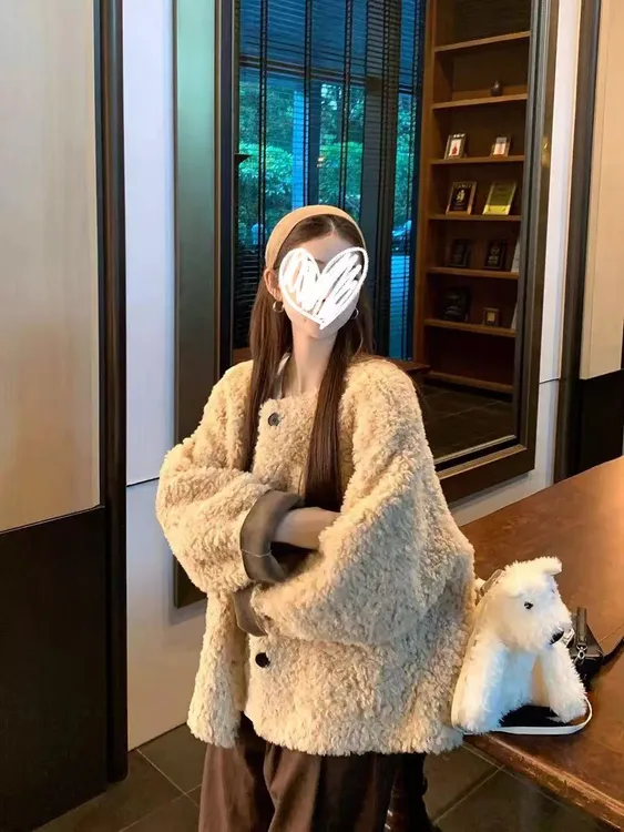 【圆脸苗苗】大码女装秋冬女冬季宽松保暖厚款中长款短外套百搭皮毛一体羊羔毛