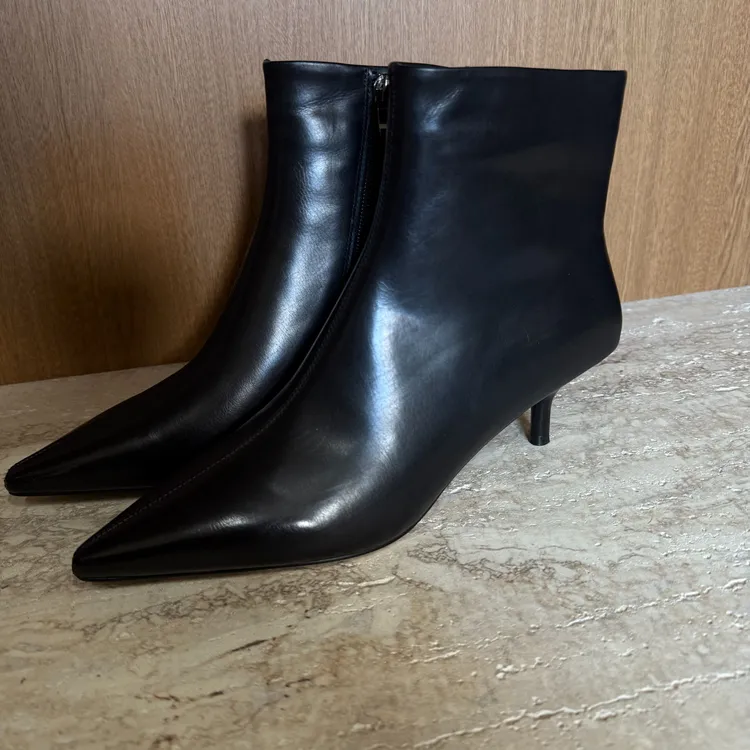 TANTAN时尚细跟秋冬胎牛皮百搭时尚尖头靴4147