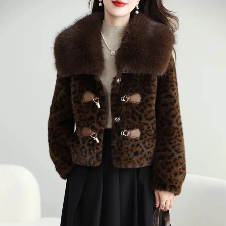 【三姐妹】冬季时尚气质外套两粒扣休闲百搭加厚保暖短款大衣9959