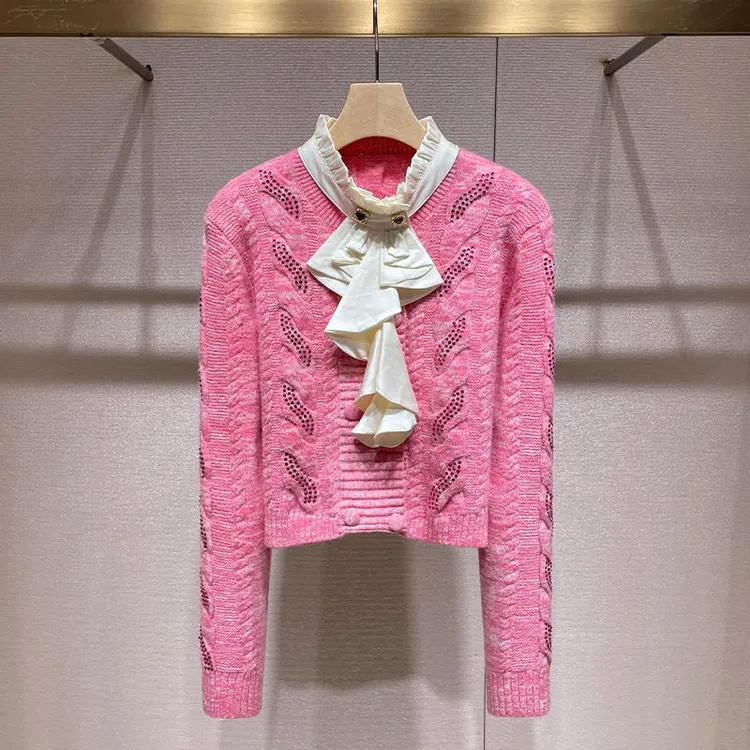 荷叶领针织上衣2024秋冬新款绞花烫钻毛衣女小香风高级设计感开衫