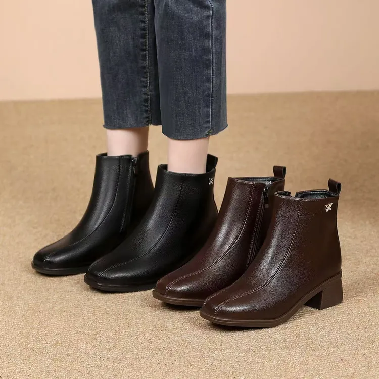 2025新款爆款冬季保暖靴真皮妈妈短靴中年女士加绒加厚靴子1088