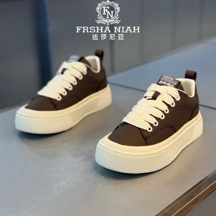 法莎尼亚简约百搭板鞋新款舒适耐磨增高男鞋时尚圆头低帮休闲潮鞋