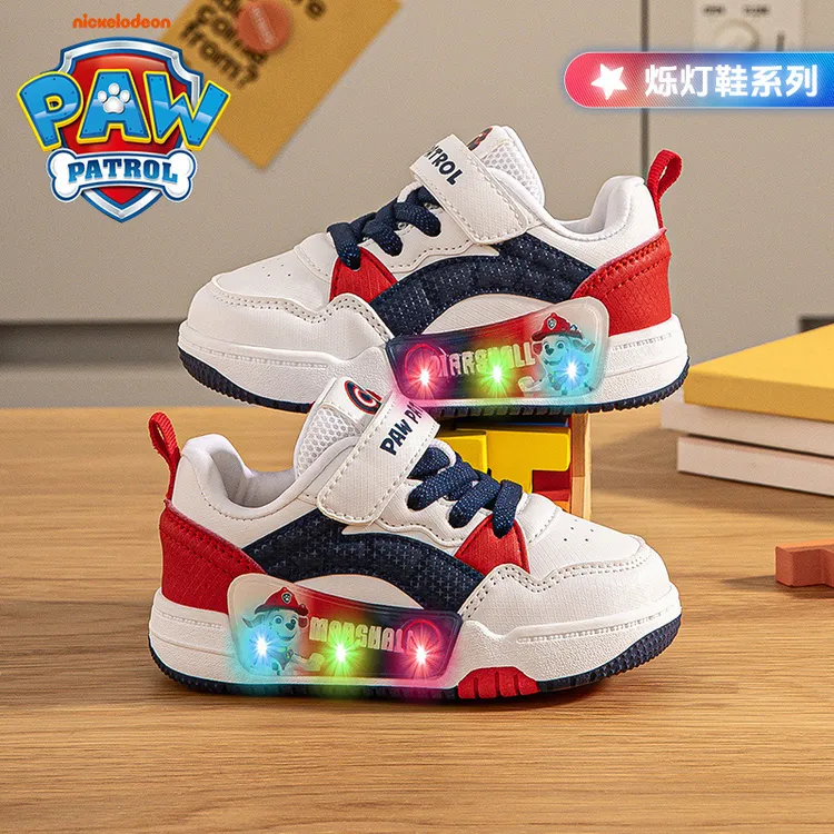 汪汪队防水耐脏革面女童板鞋2025年秋季新款韩版儿童鞋子男童灯鞋