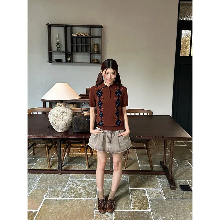 棕色菱格翻领撞色短袖针织上衣宽松慵懒风显瘦POLO衫女