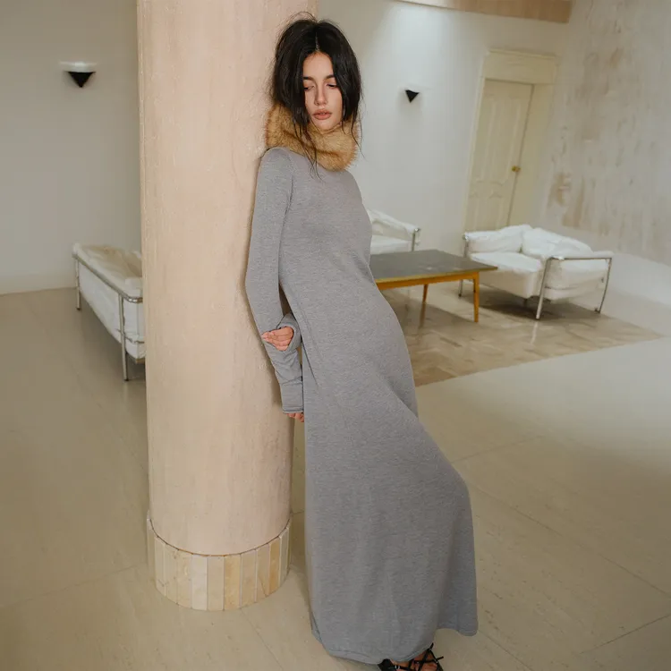 FRESH UP极简慵懒纸片人针织连衣裙女气质圆领长款过膝百搭长裙