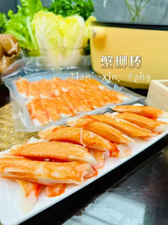 蟹柳棒 蟹香味浓郁肉质丝丝分明口感有层次肉质紧实不散细嫩鲜香