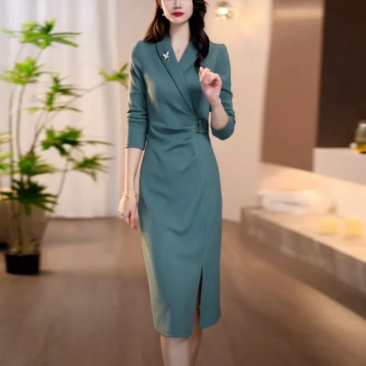 秋季轻奢高贵气质裙子女装新款2025爆款高级感轻奢洋气显瘦连衣裙