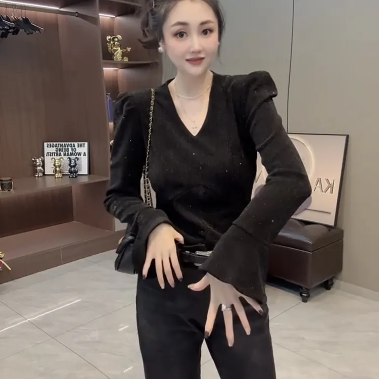 显瘦V领女常规款长袖纯色T恤ins法式小众洋气