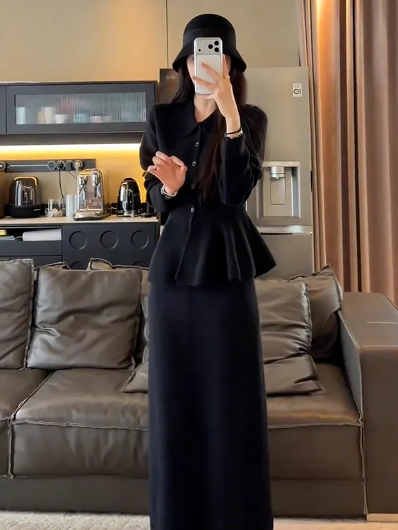 【温柔女装】法式高级感蕾丝v领长袖连衣裙2025秋季收腰显瘦长裙子