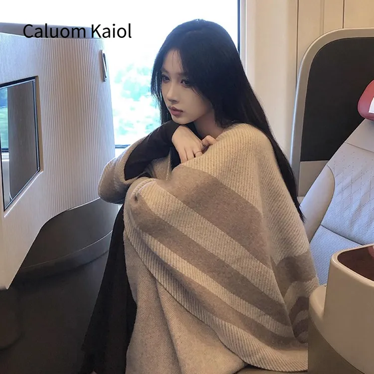Caluom Kaiol针织斗篷披肩女款外搭保暖2025新款围巾女秋冬小坎肩